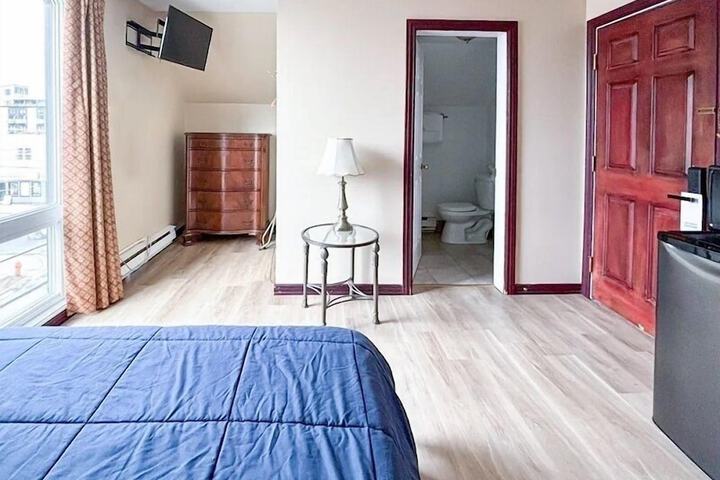 Room 14 of 30