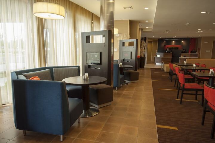 Hotel Interior 12 of 42