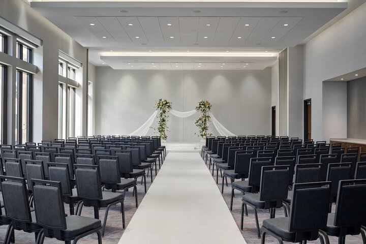 Ballroom/Hall 80 of 85