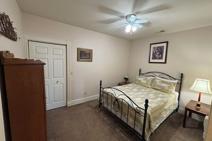 Hermann Crown Suites