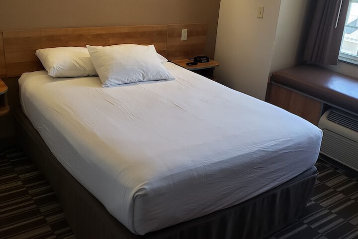 Room 13 of 42