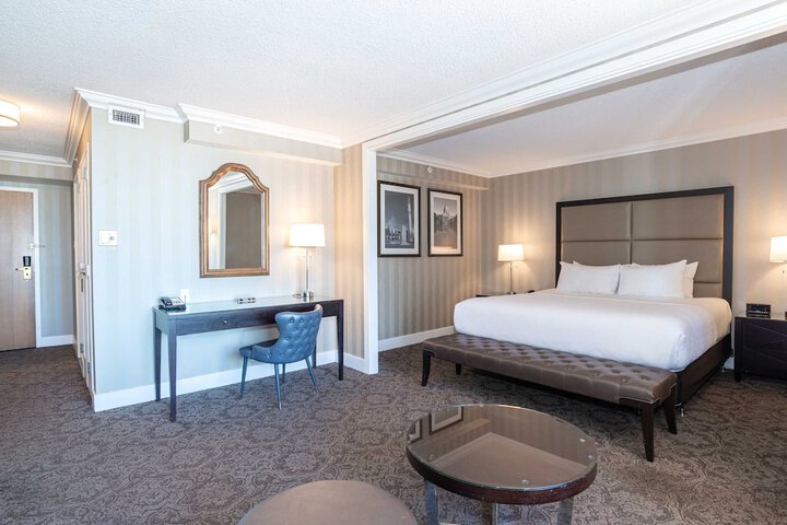 Sandman Signature Edmonton Downtown Hotel