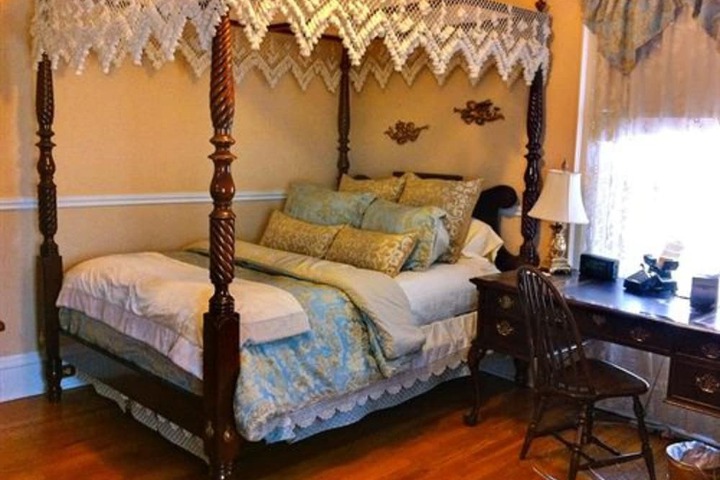 Room 20 of 71