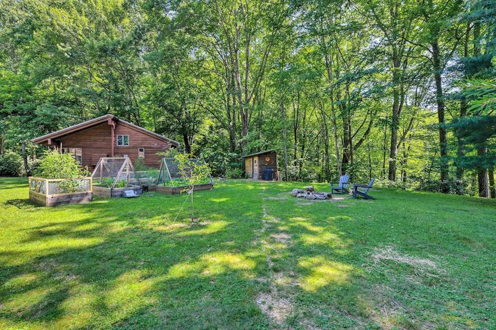 Tree-lined Robbinsville Studio Near Trails!