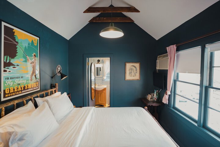 Room 12 of 23