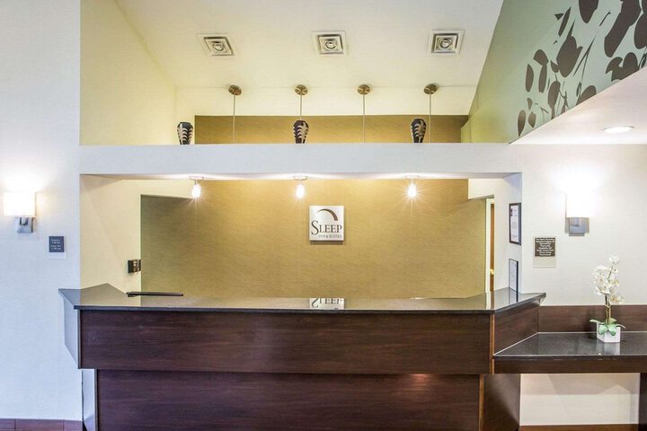 Sleep Inn & Suites Queensbury - Lake George