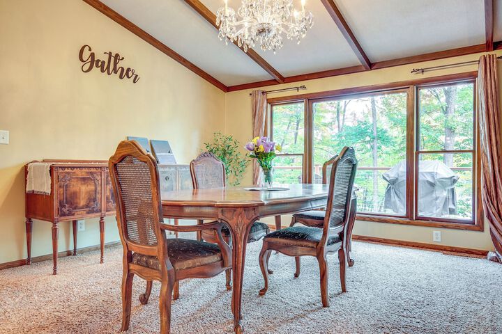 Rhinelander Chain of Lakes Home w / River Dock!