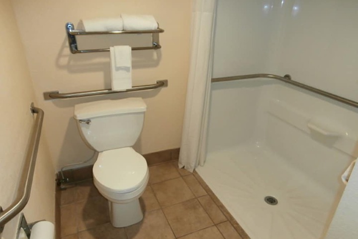 Room 15 of 35