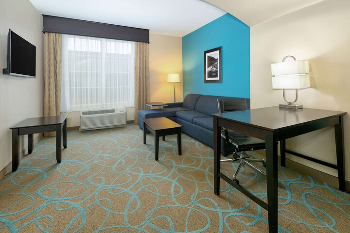 Room 19 of 61