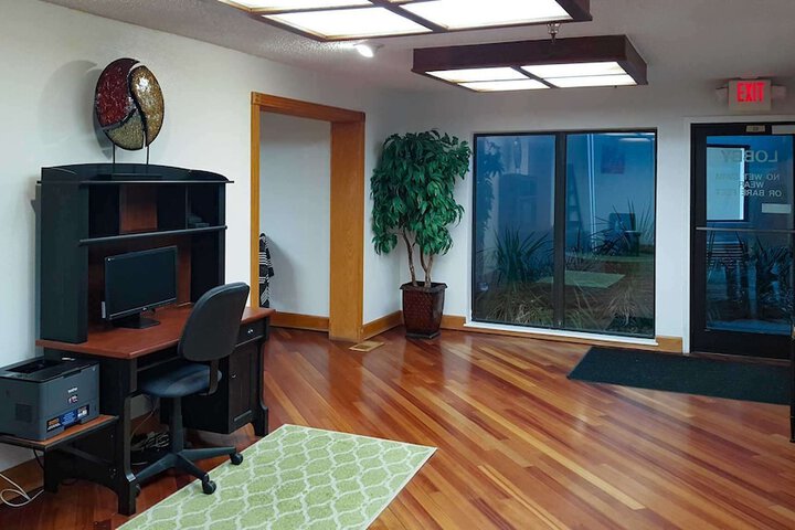 Business Center 35 of 36