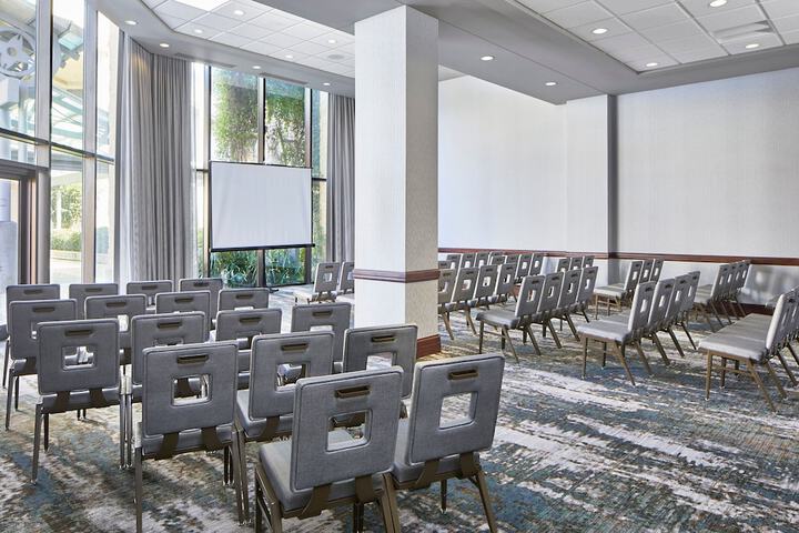 Renaissance Mobile Riverview Plaza Hotel