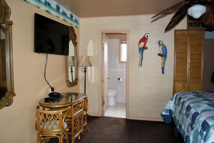 Room 34 of 65