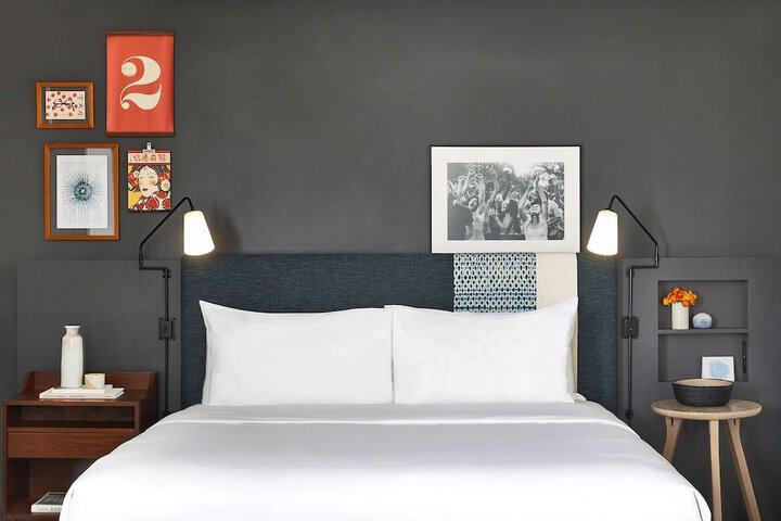 Room 9 of 70