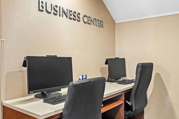 Comfort Suites Linn County