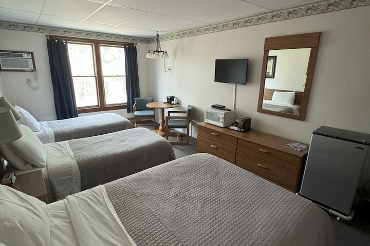 Room 15 of 44