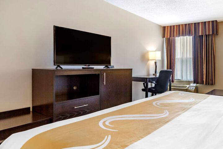 Room 53 of 72