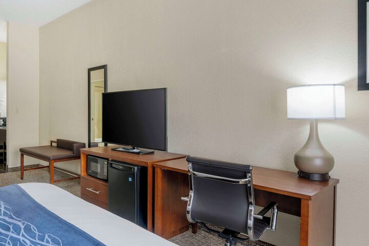 Comfort Inn & Suites La Grange - Louisville Area