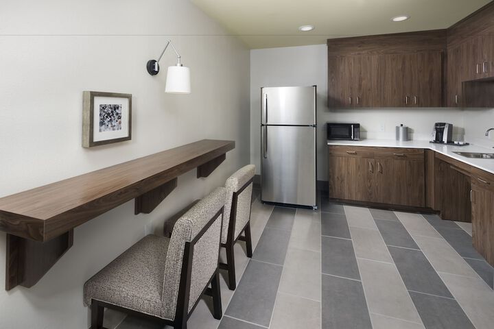 Holiday Inn & Suites Arden - Asheville Airport by IHG