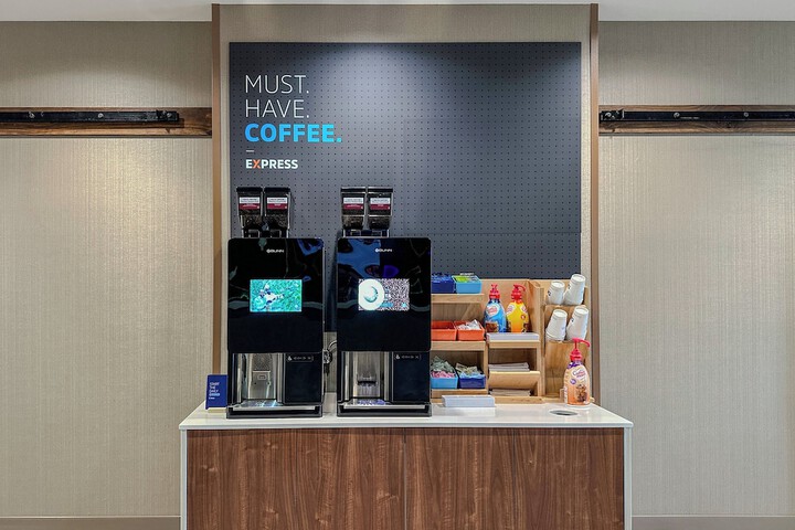 Holiday Inn Express & Suites Orland Park - Mokena by IHG