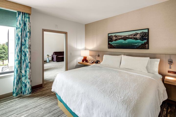 Room 28 of 48