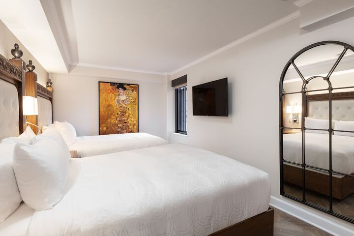 Room 47 of 68