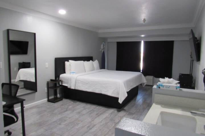 Room 44 of 61