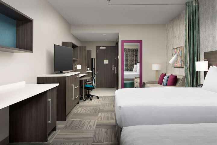 Room 14 of 39