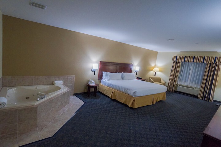 Room 21 of 74