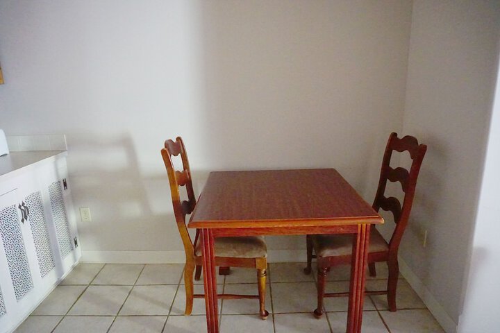 Room 32 of 89