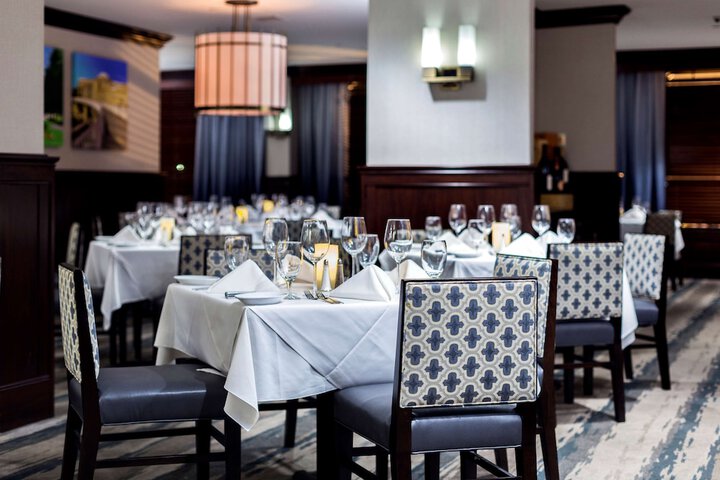 Dining 50 of 60