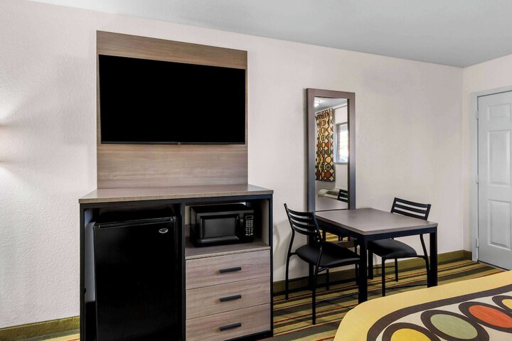 Room 38 of 44