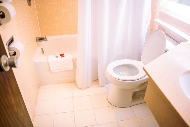 Room 12 of 40