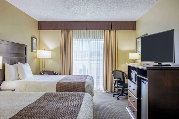 Room 13 of 46
