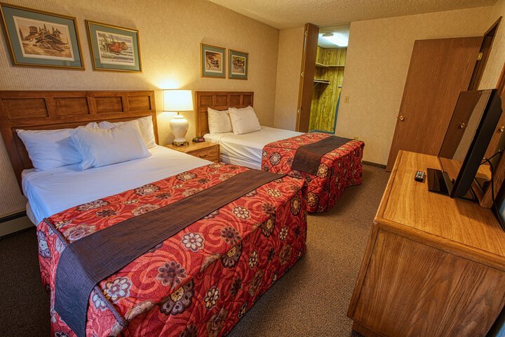 Room 10 of 33