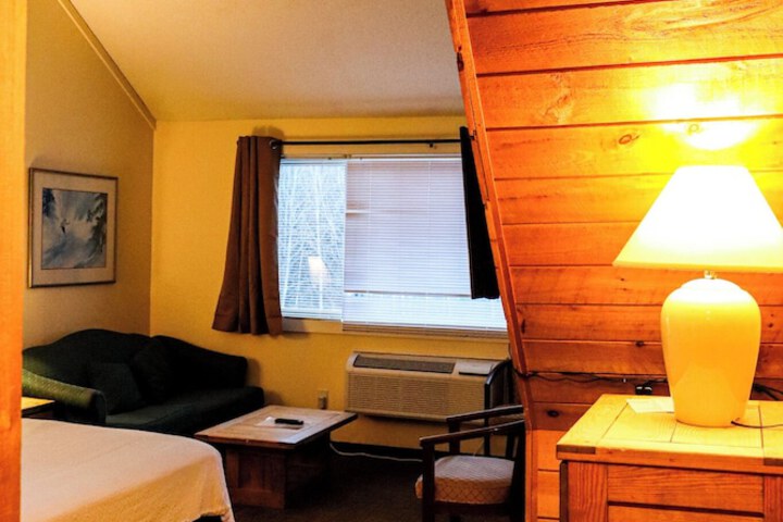 Room 12 of 69