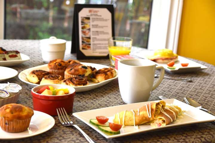 Breakfast/Coffee Service 171 of 183