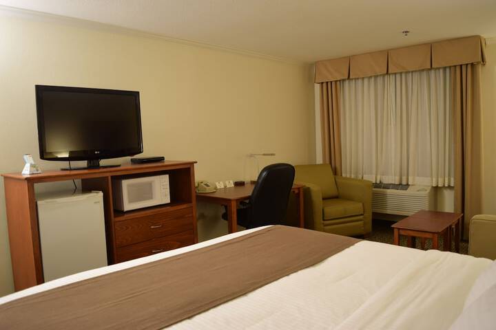 Room 12 of 37