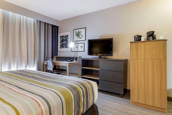 Country Inn & Suites by Radisson Lumberton, NC