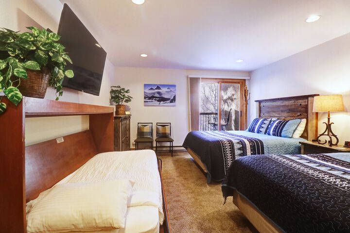 Room 20 of 27