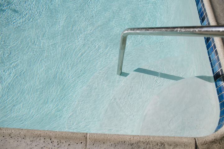 Pool 13 of 49