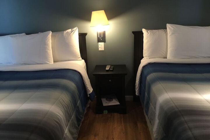 Room 16 of 40