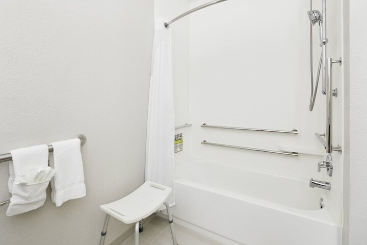 Holiday Inn Express Hotel & Suites Port Richey by IHG