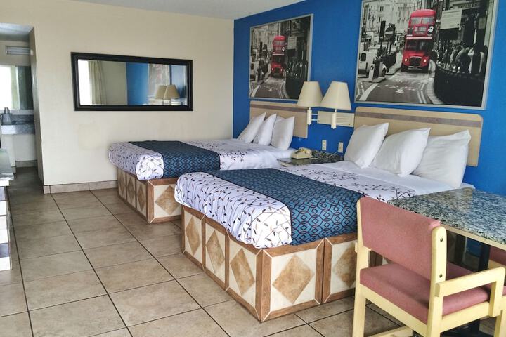 Room 14 of 19
