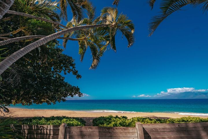 Royal Lahaina Resort & Bungalows