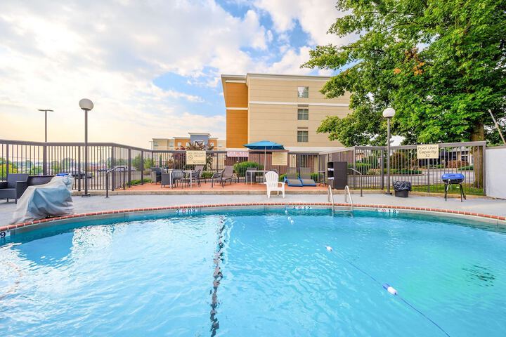 Pool 3 of 28