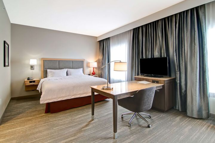 Room 16 of 44