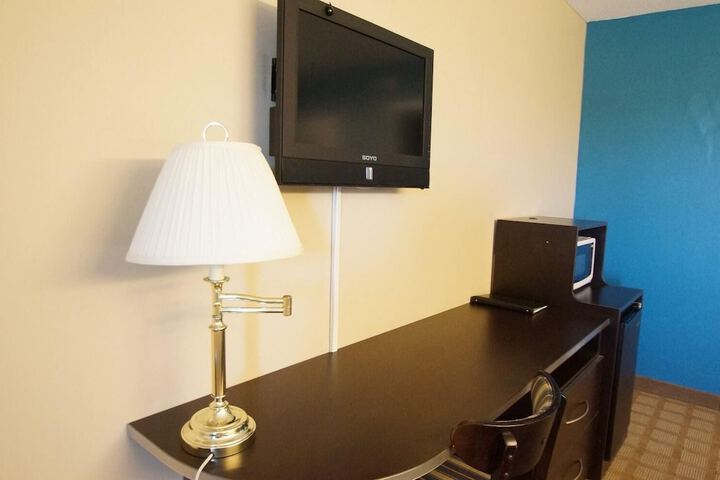 Room 9 of 21