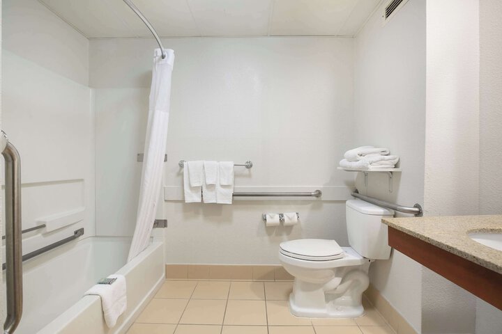Best Western Mystic Hotel
