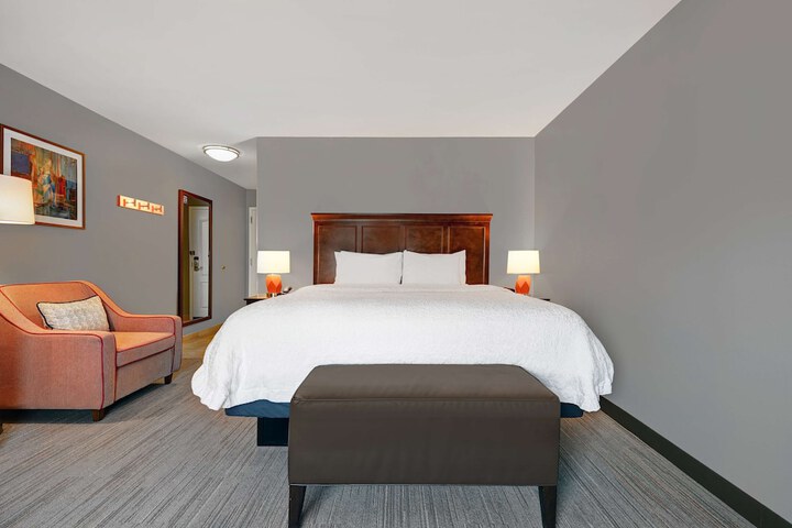 Room 13 of 43