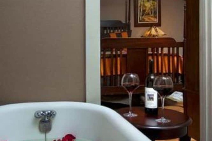 The Carriage House B & B